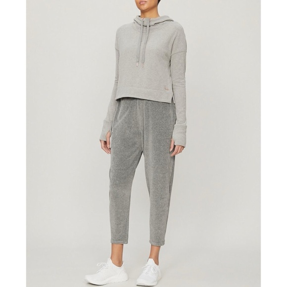 Sweaty Betty Sweaters - Sweaty Betty Escape Luxe Cropped Gray Hoody with Rose Gold Details